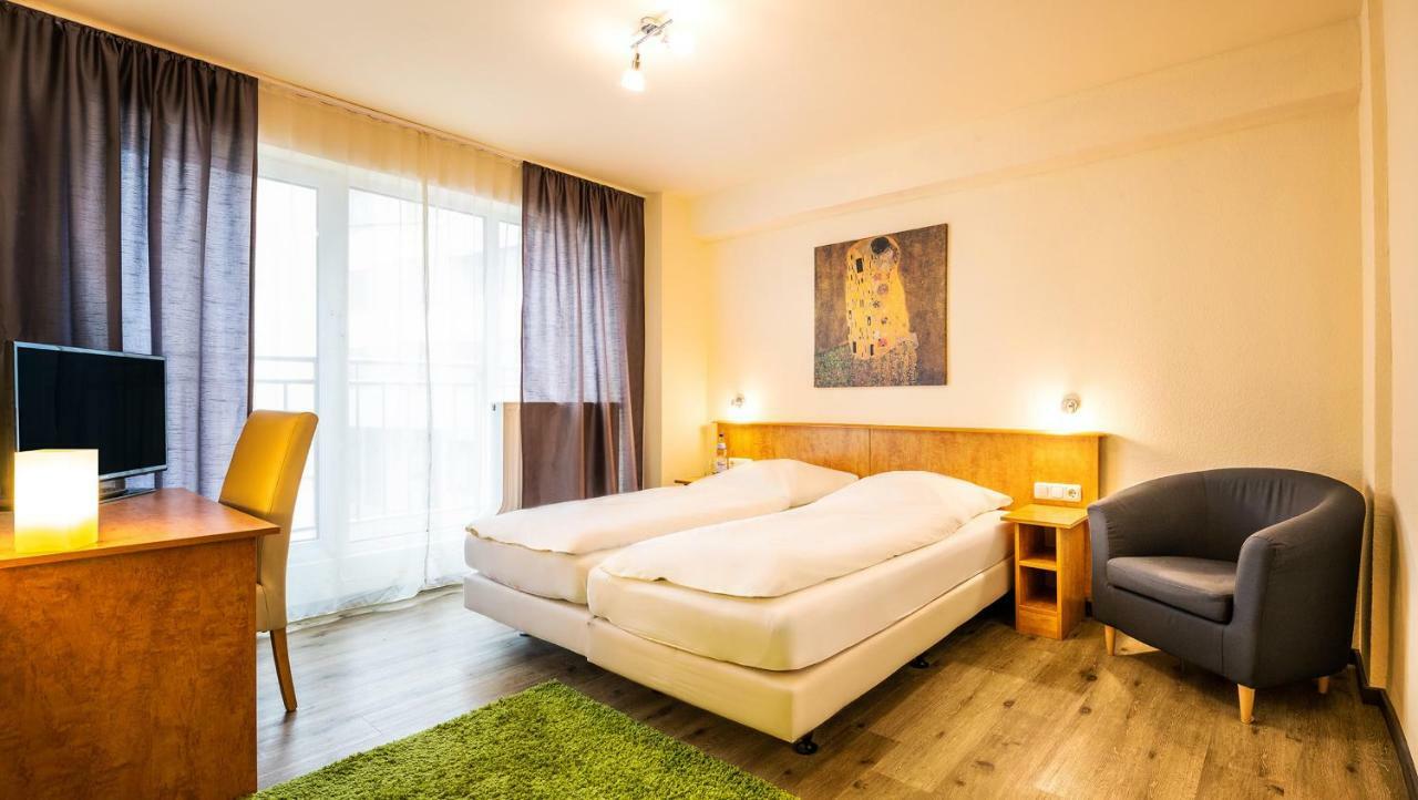 Schroeders City-Style-Hotel Trier Rum bild